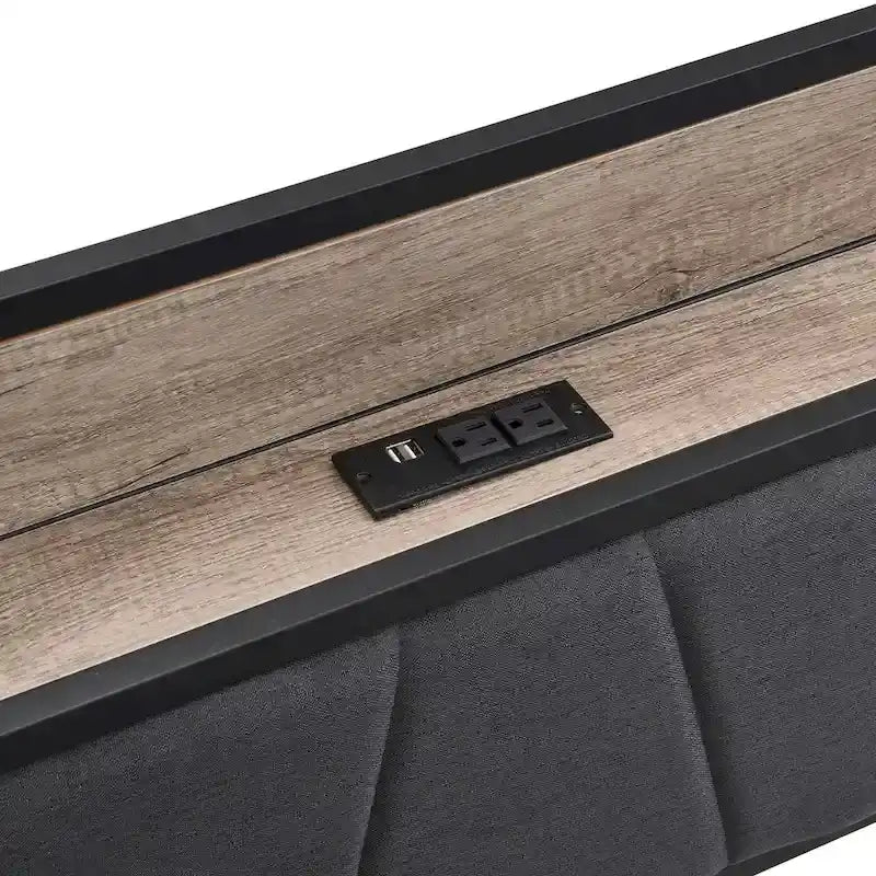 Letto a piattaforma matrimoniale in metallo con testiera e pediera in legno