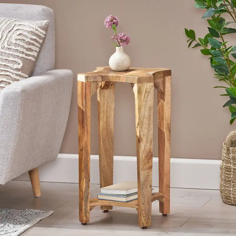 Tavolino laterale artigianale in legno di mango con design concavo
