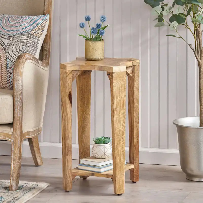 Tavolino laterale artigianale in legno di mango con design concavo
