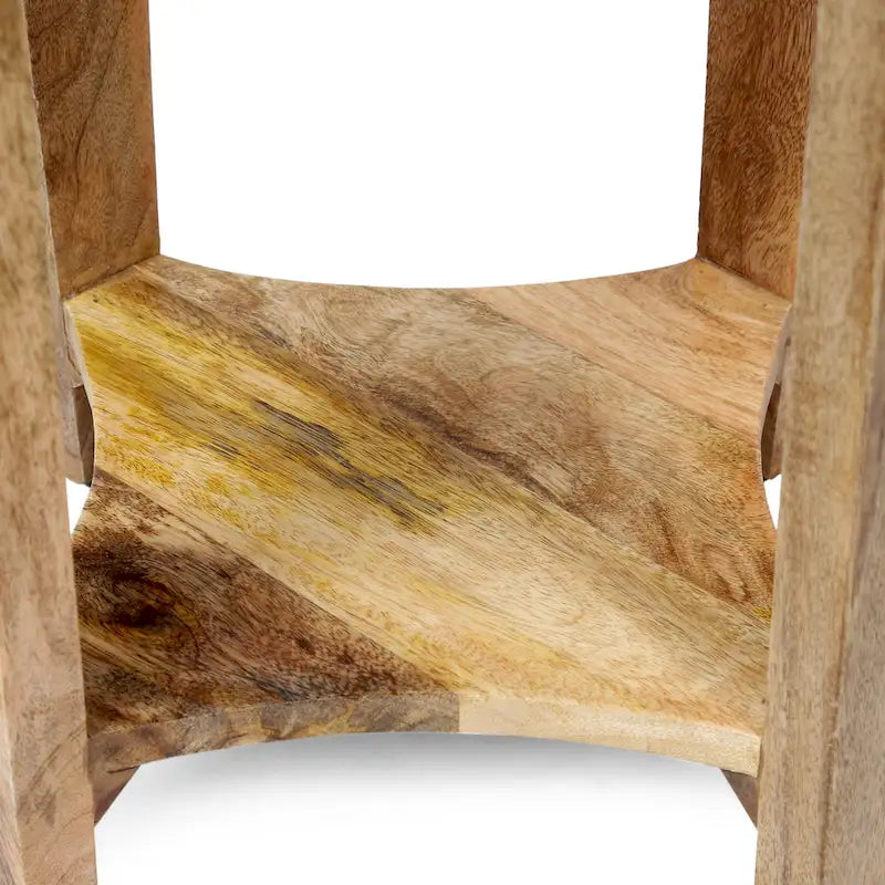 Tavolino laterale artigianale in legno di mango con design concavo