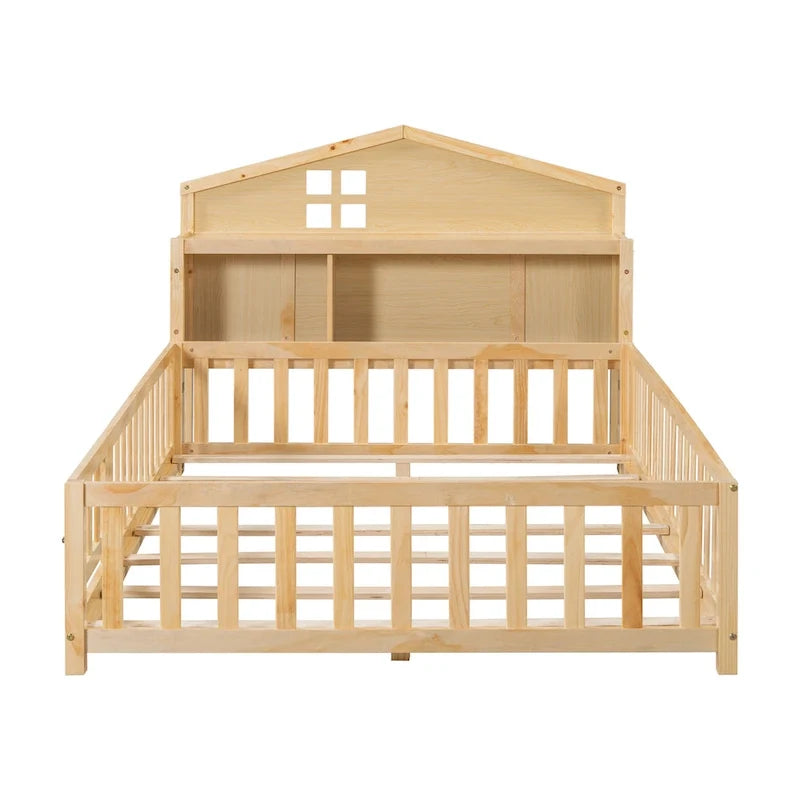 Holzbodenbett in voller Größe mit Bücherregal und Tafel